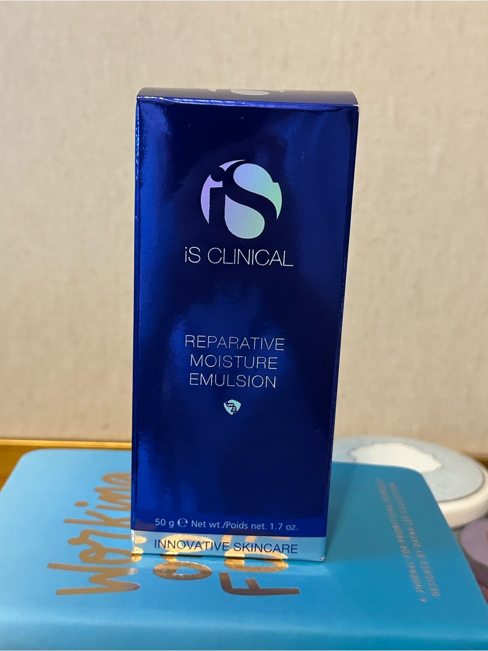IS Clinical Reparative Moisture Emulsion - Blue